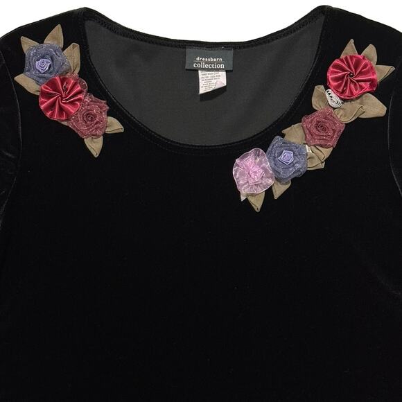 Vintage NWT Velvety Woman’s Blouse L/XL With 3D Floral Embellishments at Collar - Picture 2 of 8